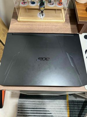 Cần bán laptop Acer Nitro 5 Eagle AN515-57-54MV