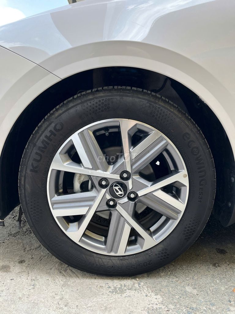 HYUNDAI ACCENT CAO CẤP 2024 GIA ĐÌNH LƯỚT VAY 75%. Mua bán Ô tô tại Quận 6 Tp Hồ Chí Minh được đăng bởi Hiếu hình 9