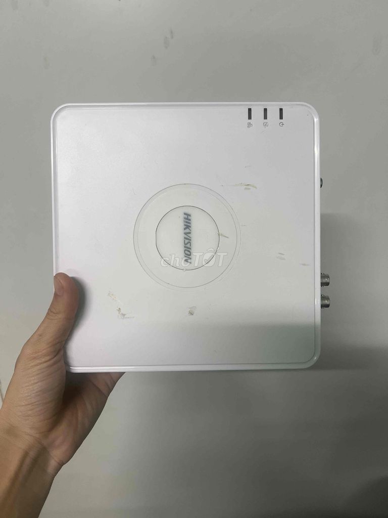 Đầu ghi hình Hikvision 4 kênh trắng đã sử dụng. Mua bán Máy ảnh, Máy quay tại Huyện Hóc Môn Tp Hồ Chí Minh được đăng bởi Vinh hình 1