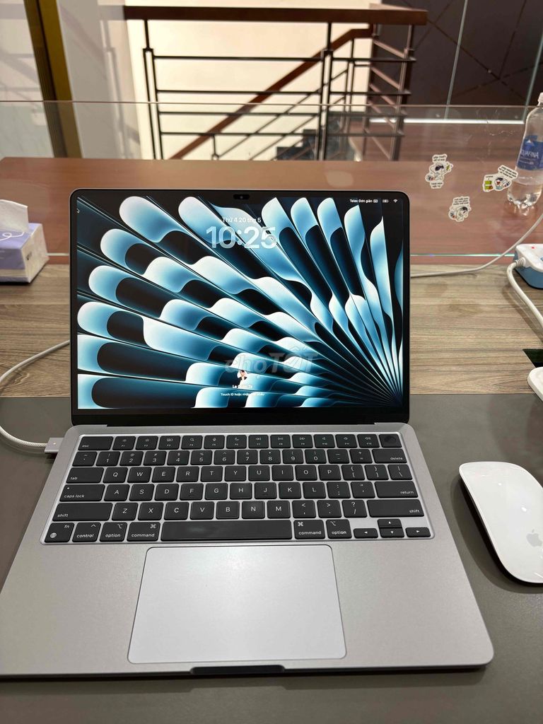 Apple MacBook Air M2 8GB/256GB Đã dùng. Mua bán Laptop tại Quận Gò Vấp Tp Hồ Chí Minh được đăng bởi Quân hình 1