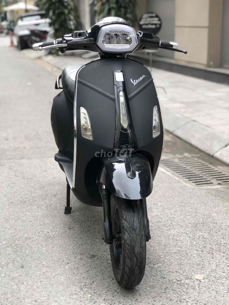 Xe điện Vespa đời cao đèn vuông, zin đẹp đầy đủ. Mua bán Xe điện tại Quận Nam Từ Liêm Hà Nội được đăng bởi Duy Hưng hình 6
