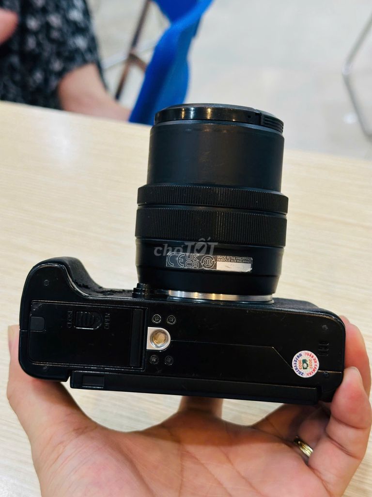 Máy ảnh Fujifilm XT200 Đen 16-45mm Cảm ứng. Mua bán Máy ảnh, Máy quay tại Quận Đống Đa Hà Nội được đăng bởi Thế Hoàng hình 1