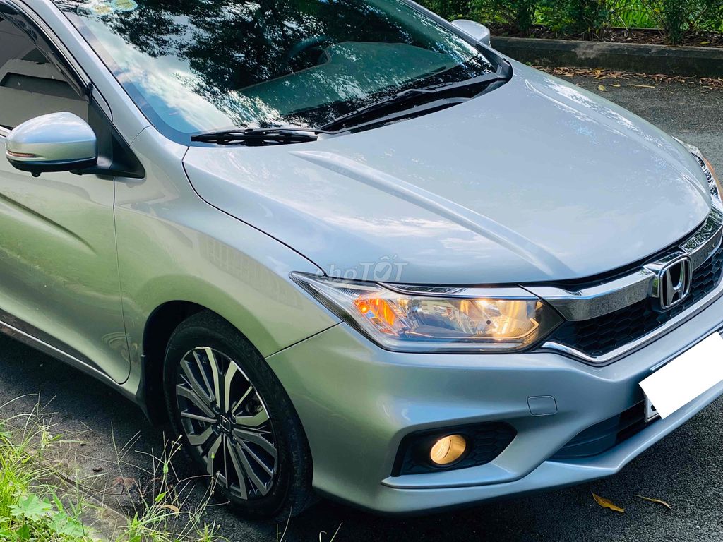 Honda City Bạc CVT 2017. Mua bán Ô tô tại Quận Gò Vấp Tp Hồ Chí Minh được đăng bởi Phạm Phước Hùng hình 5