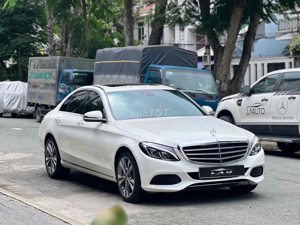 ▪️Mercedes Benz C250 Exclusive 2017 Trắng Kem