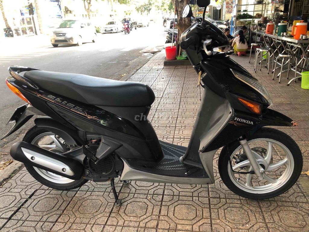 BÁN HONDA CLICK CÒN KHÁ ĐẸP. Mua bán Xe máy tại Thành phố Biên Hòa Đồng Nai được đăng bởi tuân hình 3