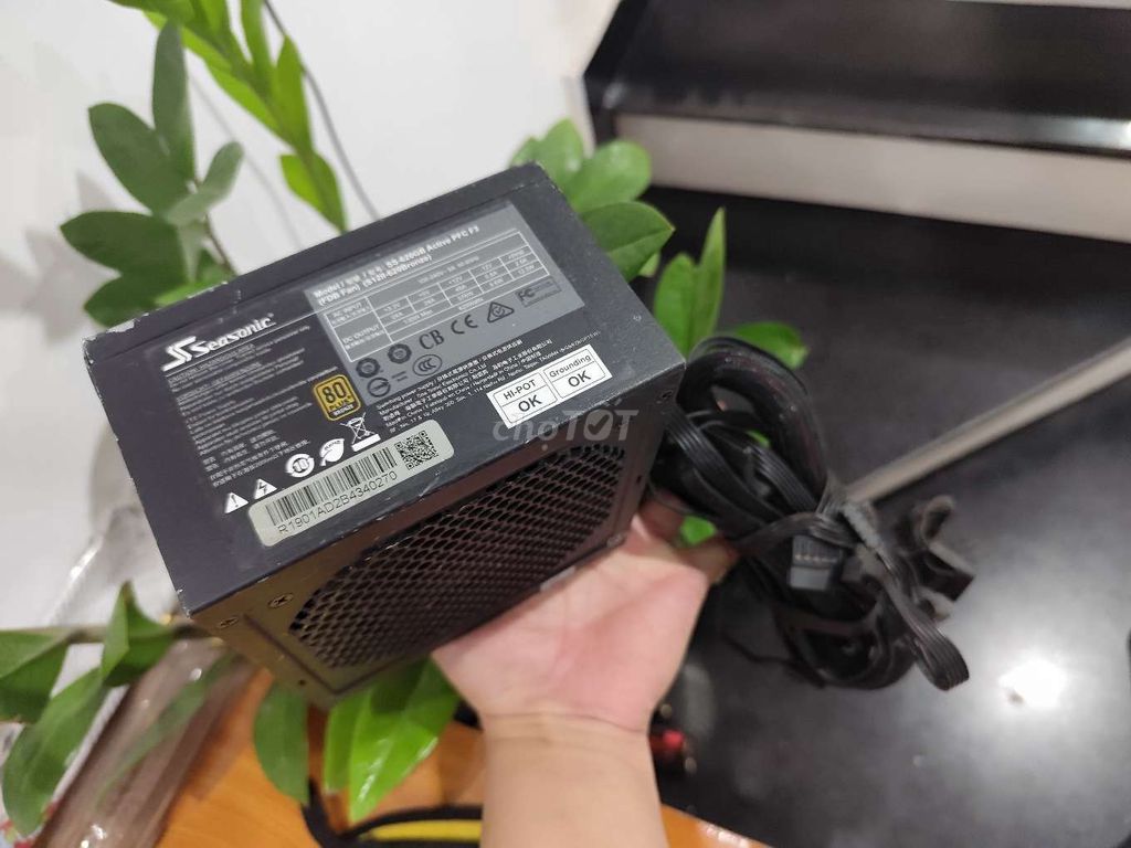 Nguồn xịn,Seasonic 620W nguyên tem (2đầu 8pin vga)