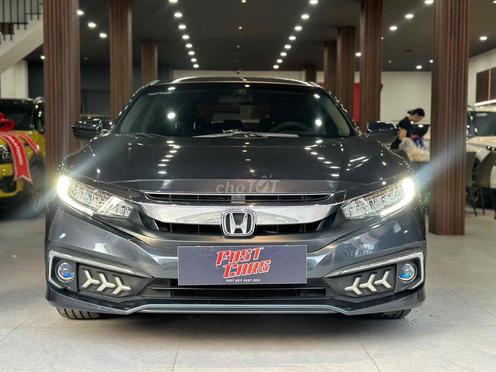 Honda Civic 2019 - 41000 km. Mua bán Ô tô tại Thành phố Thủ Đức Tp Hồ Chí Minh được đăng bởi Thy Ôtô Cũ Miền Nam hình 2