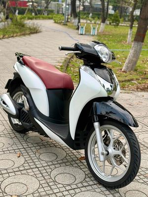 Honda SH Mode Trắng đen