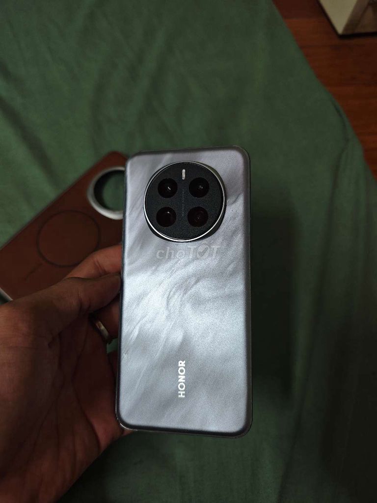 Honor Magic 7 12GB/256GB Xám. Mua bán Điện thoại tại Thành phố Huế Thừa Thiên Huế được đăng bởi Minh Nguyễn hình 1