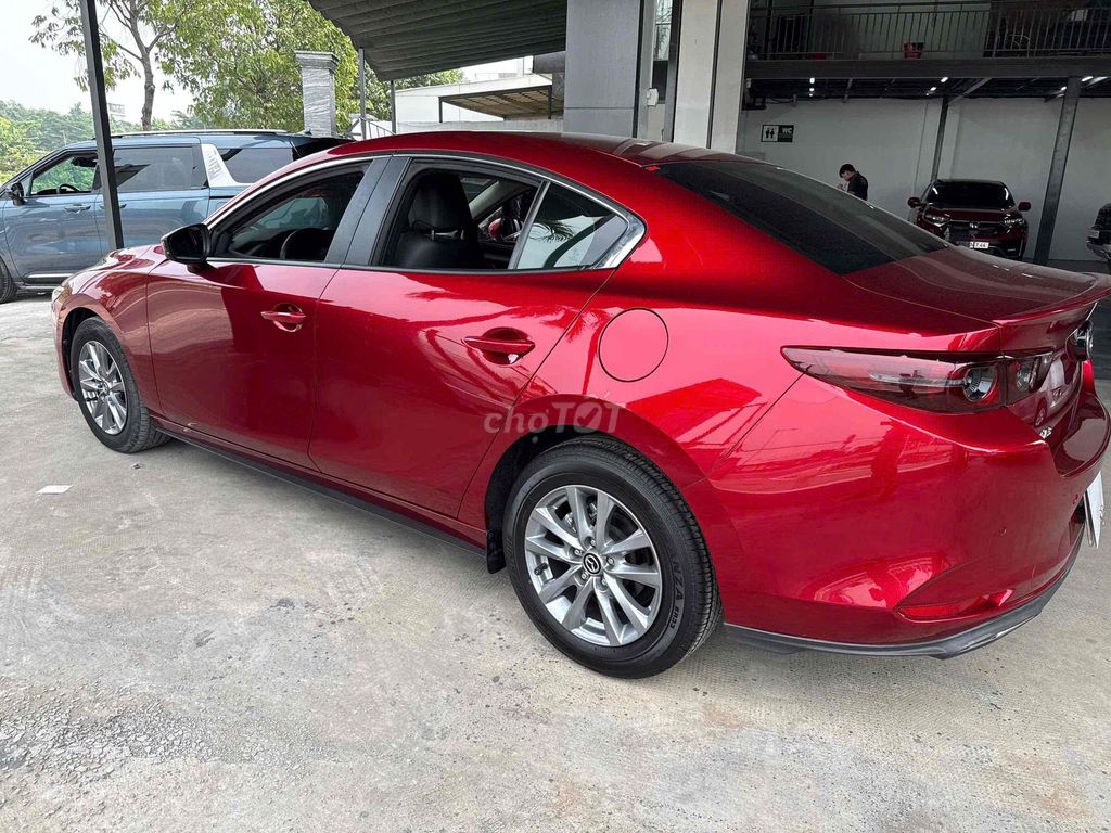 Mazda 3 Luxury 2022