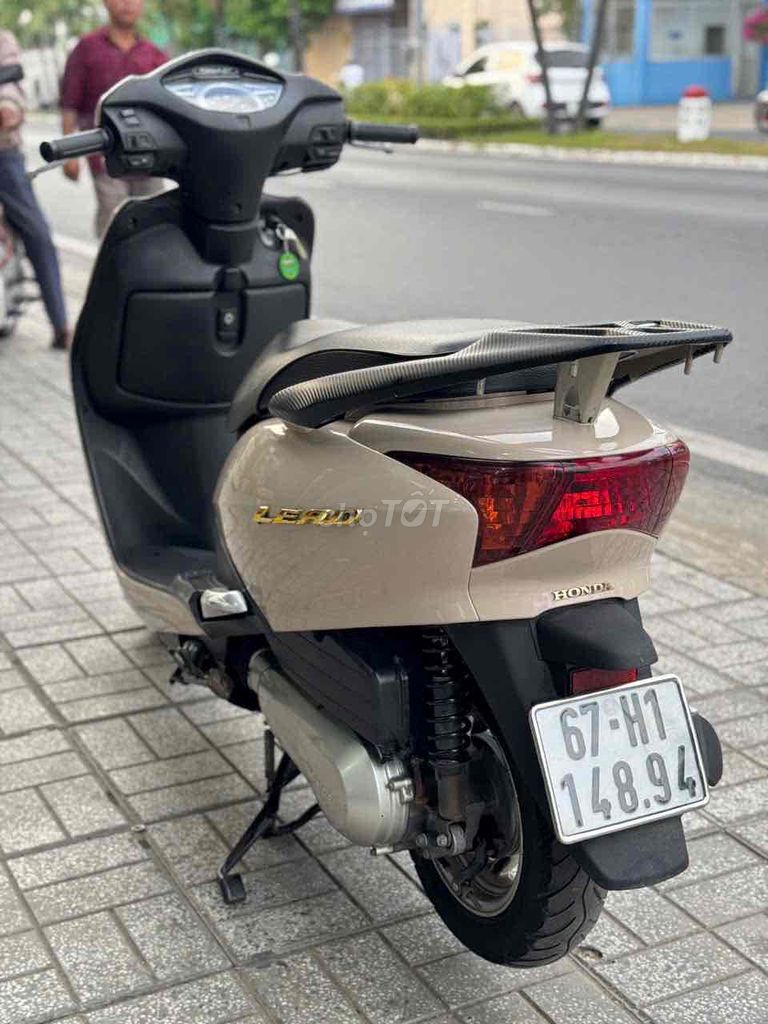 Honda Lead 2011 máy zin êm ấm biển 67. Mua bán Xe máy tại Thành phố Long Xuyên An Giang được đăng bởi Hoàng Thiện Khang    Khang 67 hình 3