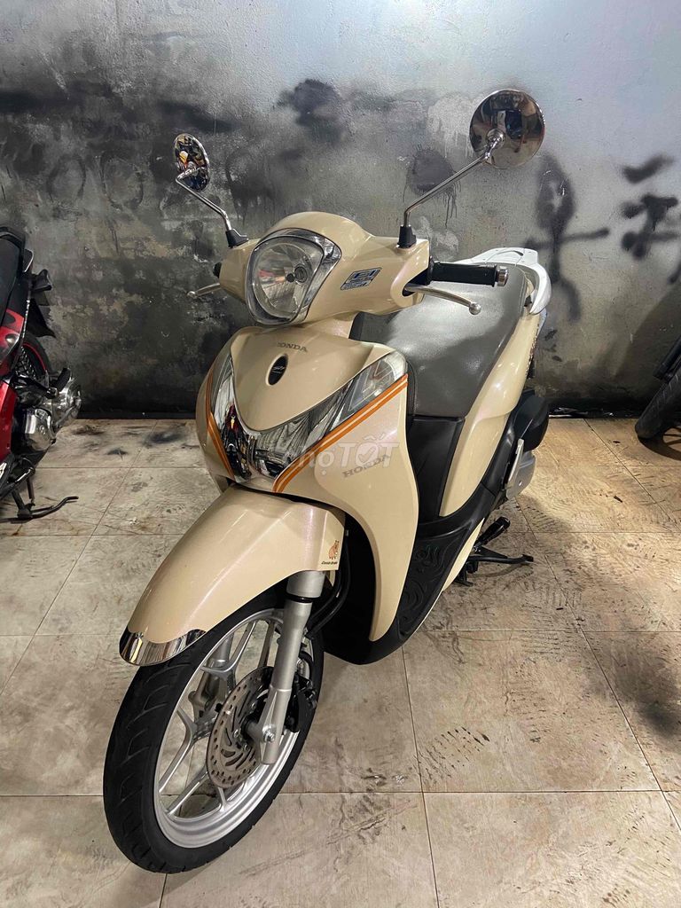 sh mode xe đẹp máy zin êm chất. Mua bán Xe máy tại Thành phố Dĩ An Bình Dương được đăng bởi Cửa Hàng Xe Máy Huy Khoa  hình 10