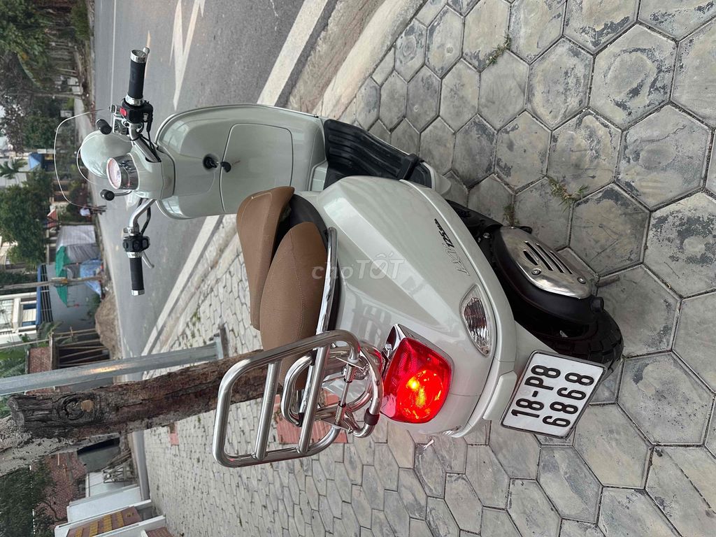 vespa lxv 3vie biển víp