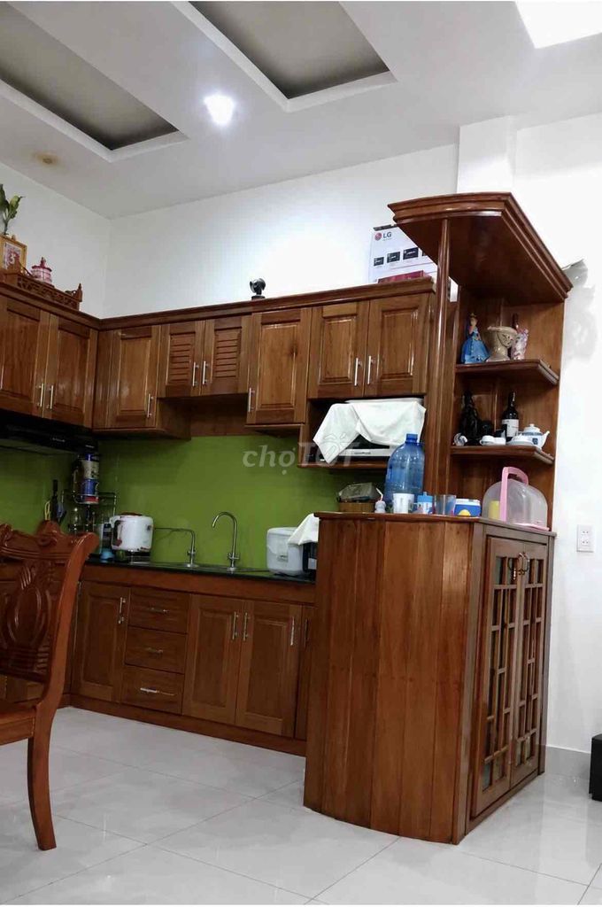 Tủ bếp Gỗ xoan đào. Mua bán Tủ, kệ gia đình tại Quận Liên Chiểu Đà Nẵng được đăng bởi Thu Hồng hình 1