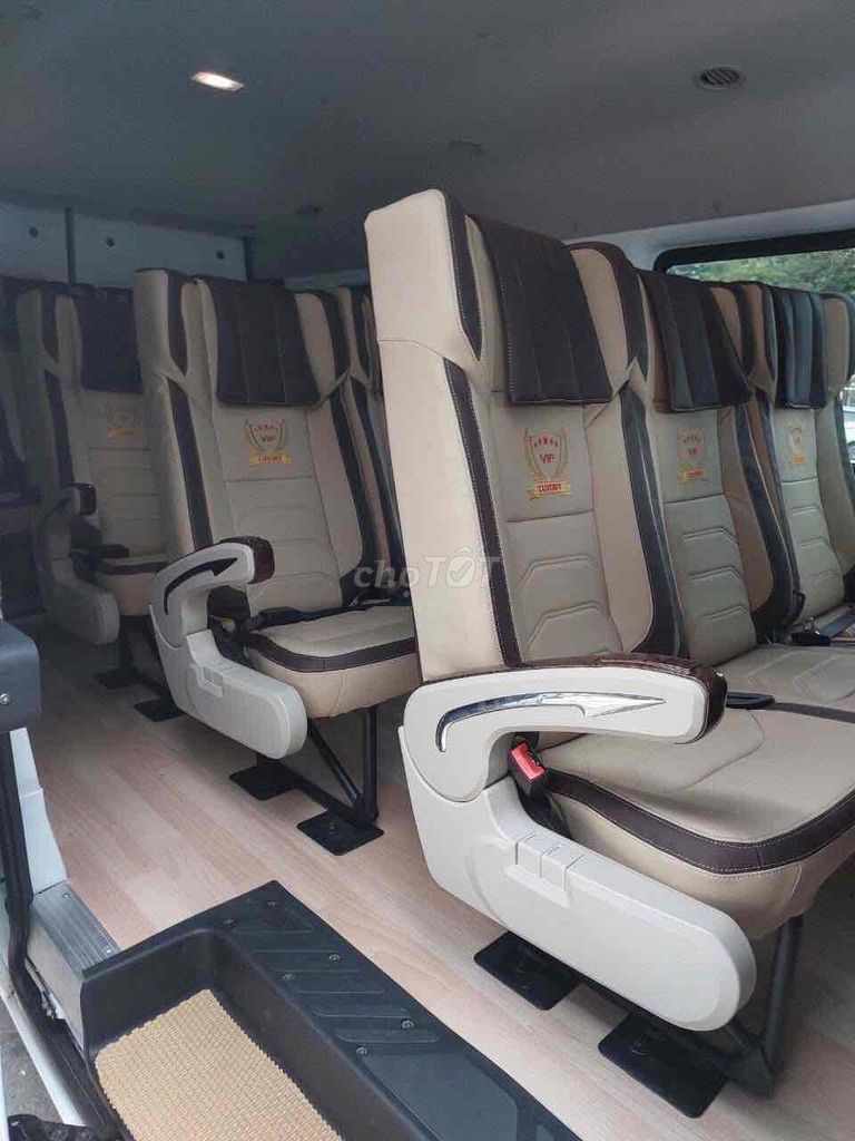Ford Transit 2023 16 chỗ Trắng. Mua bán Phương tiện khác tại Huyện Núi Thành Quảng Nam được đăng bởi Nguyễn Thị Mỹ Tiên hình 1
