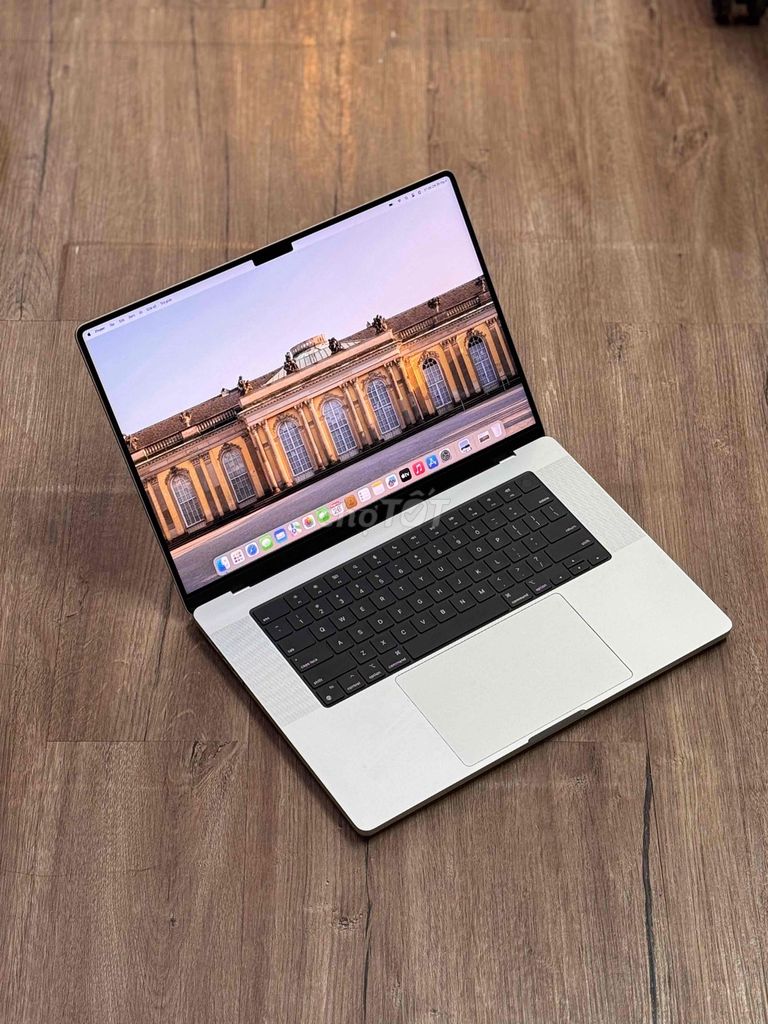 Macbook Pro M4 MAX 16' 36GB/1TB Đẹp keng. Mua bán Laptop tại Quận 10 Tp Hồ Chí Minh được đăng bởi APPLE 2HAND hình 1