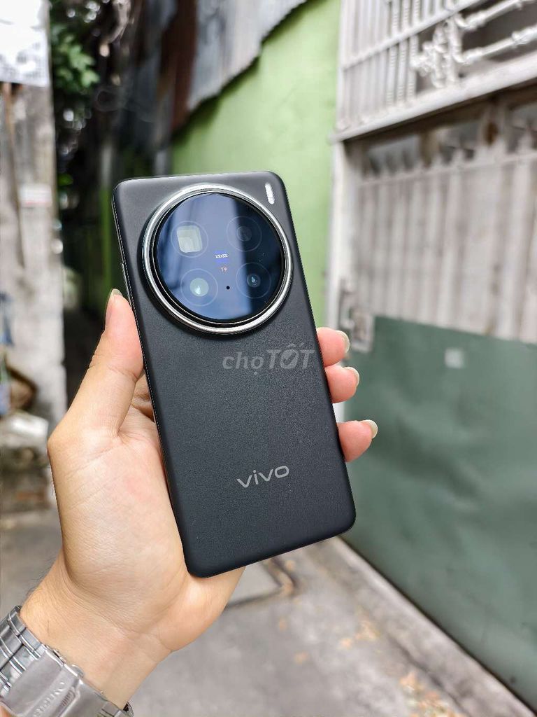 Vivo x200 pro 16/512 camera đỉnh hiện nay.