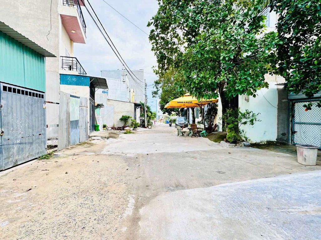 Nhà mới xây, 2 lầu,4pn, giá 4,5 tỷ. Mua bán nhà ở tại Quận 12 Tp Hồ Chí Minh được đăng bởi Thảo hình 1