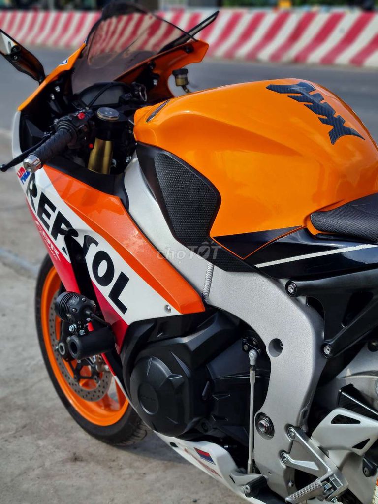 Honda CBR1000RR Repsol 2015 xe đẹp máy Zin êm .. Mua bán Xe máy tại Huyện Bình Chánh Tp Hồ Chí Minh được đăng bởi Minh  hình 13