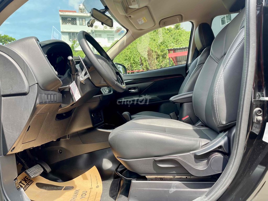 Outlander 2020 2.0 CVT - 22000km chủ đi ít giữ kỹ. Mua bán Ô tô tại Quận 8 Tp Hồ Chí Minh được đăng bởi Trường Nguyễn Chợ Tốt Xe Official Mall hình 11