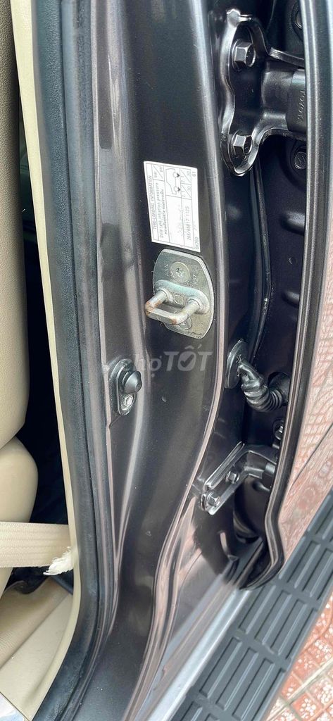 Toyota Fortuner 2016 2.7V 4x2 - 240000 km. Mua bán Ô tô tại Quận Ninh Kiều Cần Thơ được đăng bởi nguyen van tai hình 14