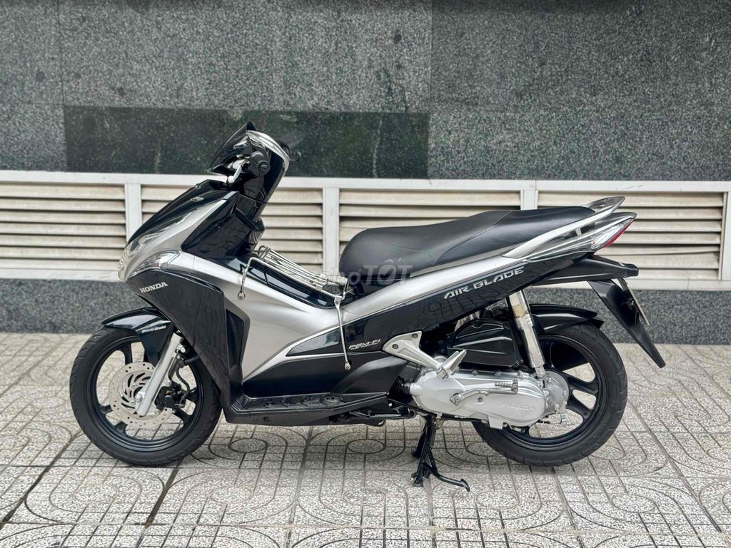 bán AB 2012 chính chủ ,bs thành phố ,xe đẹp keng. Mua bán Xe máy tại Quận 10 Tp Hồ Chí Minh được đăng bởi tuấn hình 1