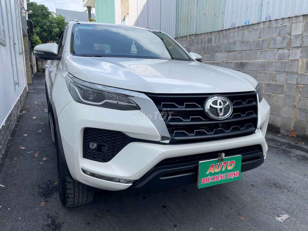 Fortuner 2020, siêu đẹp, 52 ngàn km, sơn zin 95%. Mua bán Ô tô tại Thành phố Thủ Đức Tp Hồ Chí Minh được đăng bởi A.Phúc hình 2