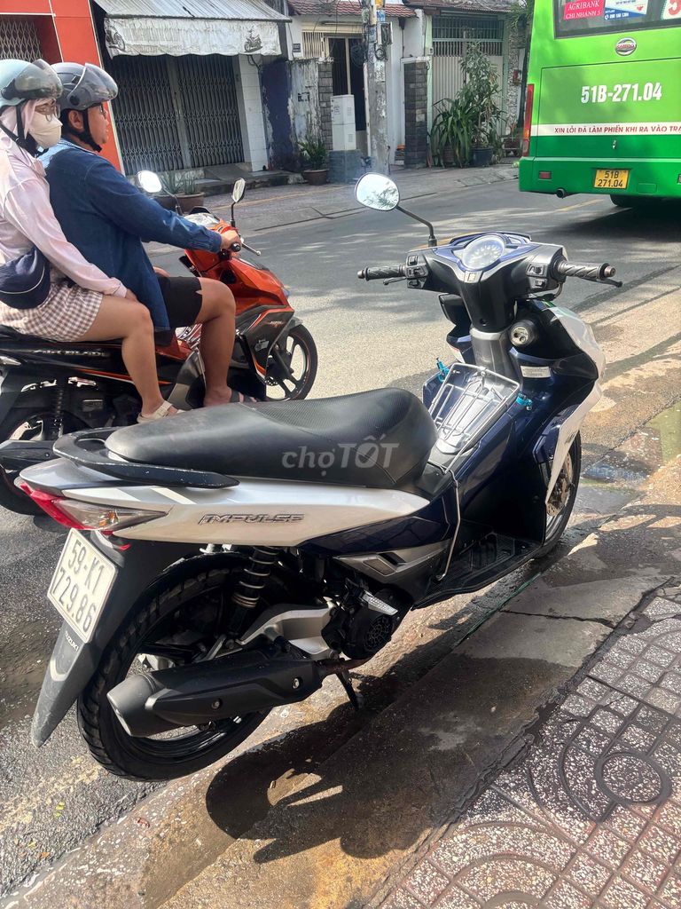 suzuki impluse có giấy công chứng đày đủ. Mua bán Xe máy tại Quận 8 Tp Hồ Chí Minh được đăng bởi  HUY WIN  hình 4