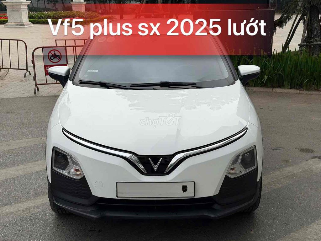 VinFast VF5 Plus 2025 Trắng 20000 km. Mua bán Ô tô tại Quận Hai Bà Trưng Hà Nội được đăng bởi Mr Thọ hình 8