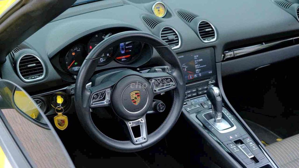 Cần Bán chiếc Porsche 718 Boxster T sx2021. Mua bán Ô tô tại Quận 7 Tp Hồ Chí Minh được đăng bởi Hoàng Trung hình 9