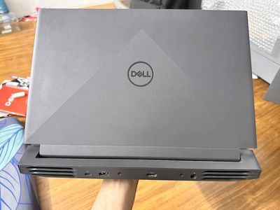 Dell G15 5511 i7-11800H 32GB/1TB RTX 3060 Xám - 13