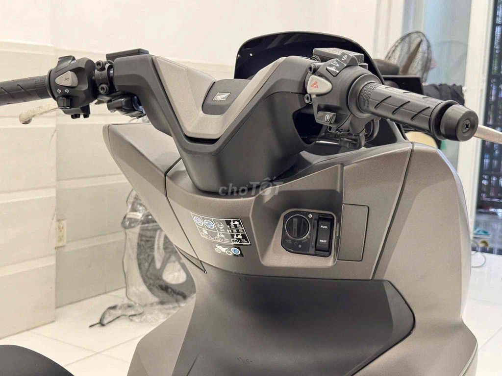 Honda PCX 160 ABS. Mua bán Xe máy tại Quận 7 Tp Hồ Chí Minh được đăng bởi A Việt hình 1