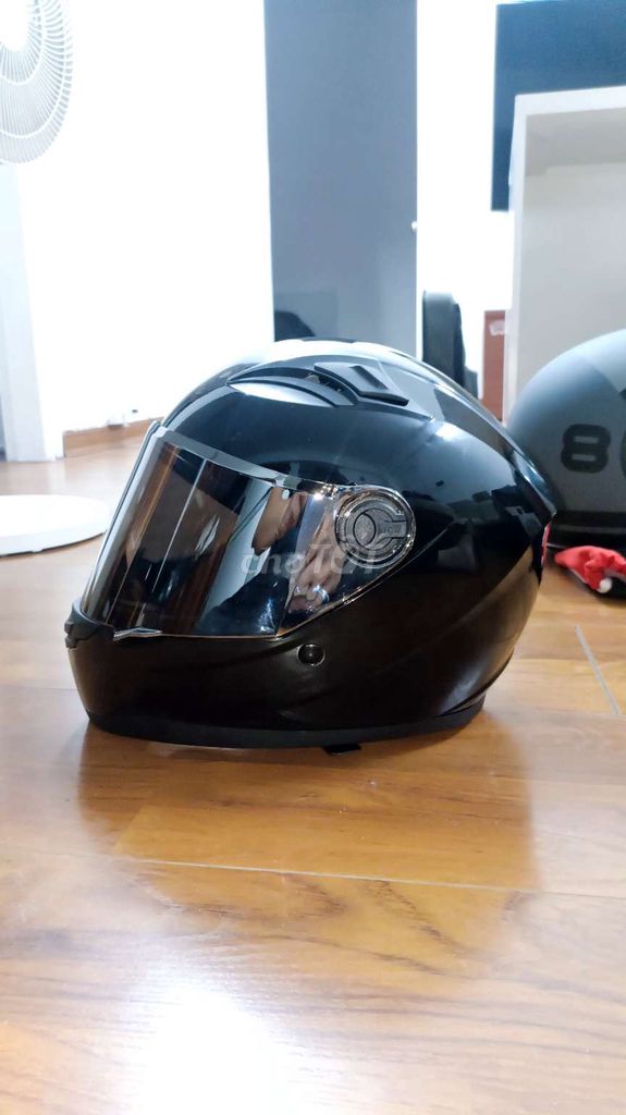 Mũ Fullface AGU Kính tráng gương.. Mua bán Phụ tùng xe tại Quận Cầu Giấy Hà Nội được đăng bởi Phạm Long hình 2