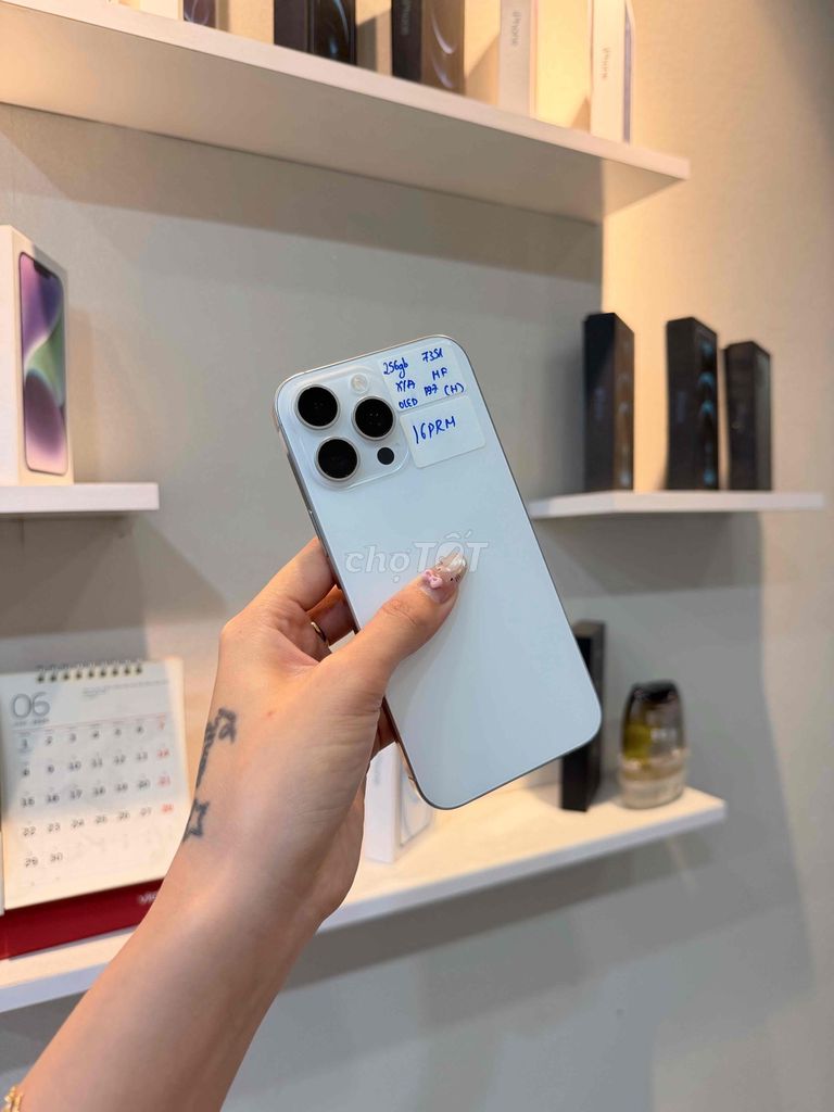 16 Pro Max 256GB Trắng Mất Face ID. Mua bán Điện thoại tại Quận Thanh Xuân Hà Nội được đăng bởi T Mobile  hình 1