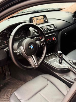 BMW 3 Series 2013 320i. Mua bán Ô tô tại Quận Đống Đa Hà Nội được đăng bởi kiên