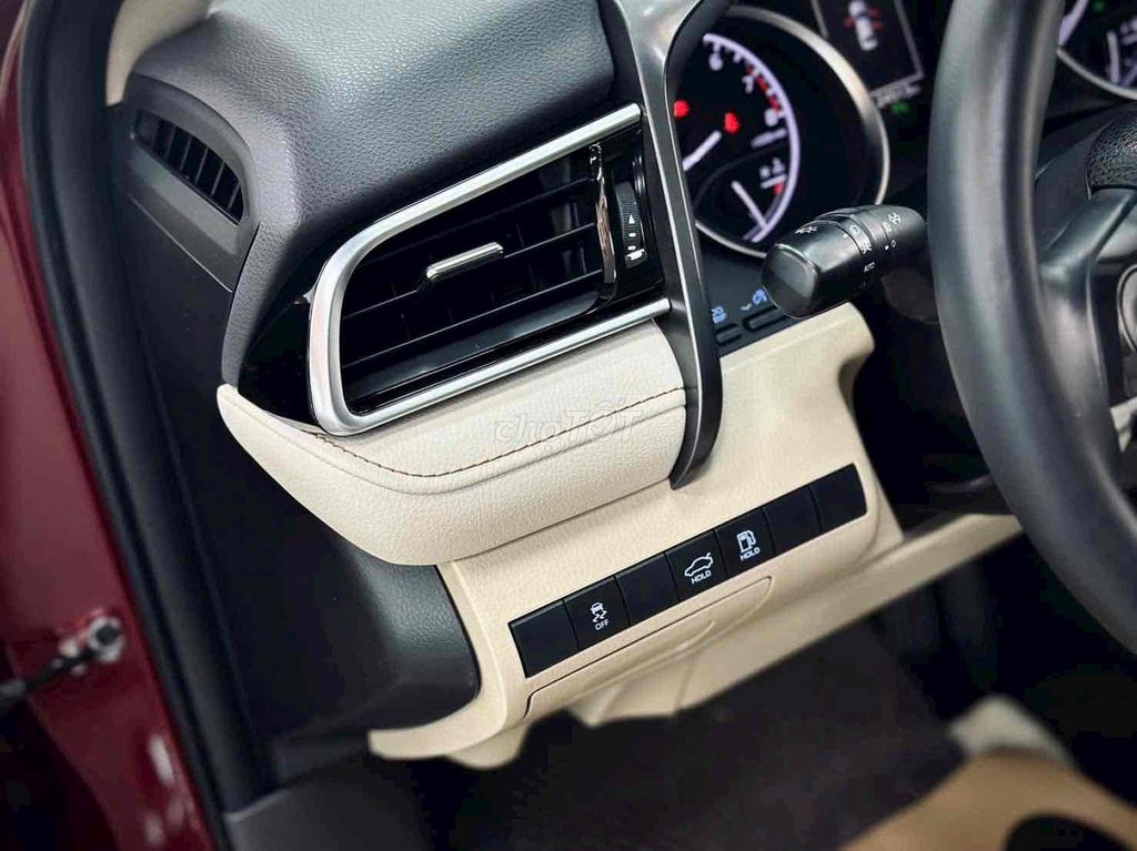 Toyota Camry 2.0G 2019 siêu đẹp. Mua bán Ô tô tại Quận 3 Tp Hồ Chí Minh được đăng bởi Nguyen Trung hình 18