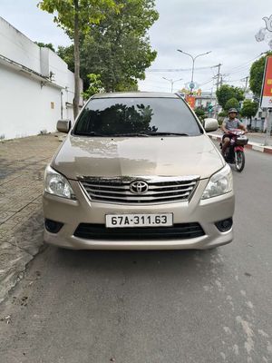 Toyota Innova Vàng cát 7 chỗ Số sàn. Mua bán Ô tô tại Huyện Chợ Mới An Giang được đăng bởi Phát đạt