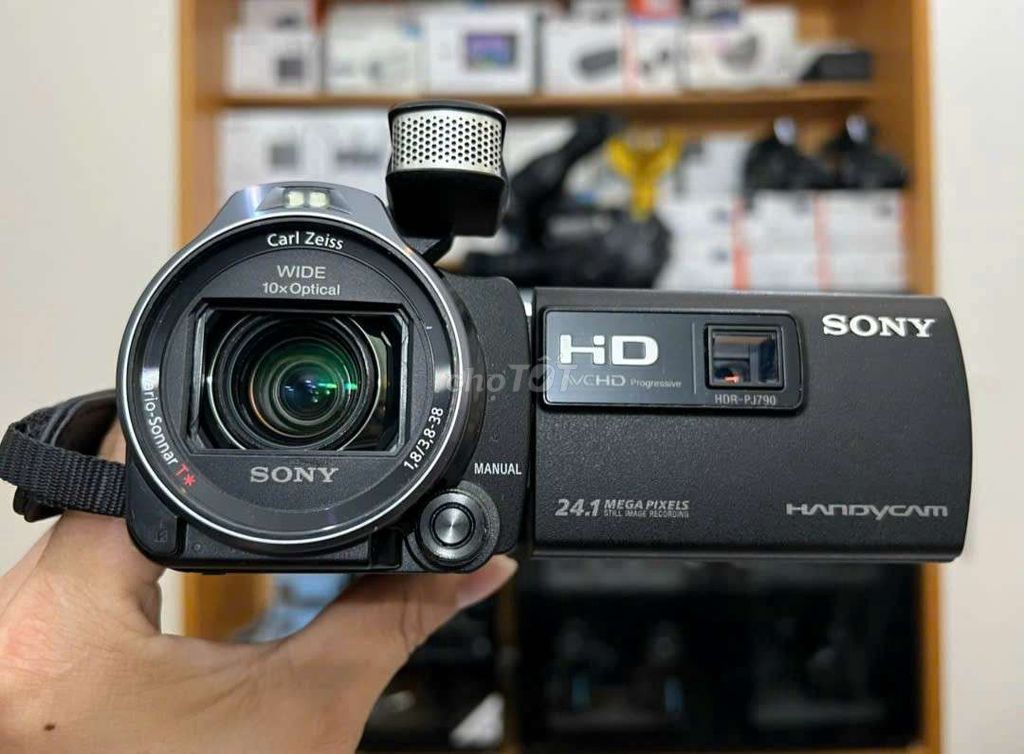 Máy quay phim Sony HDR-PJ790 Đen 10x 24.1 MP. Mua bán Máy ảnh, Máy quay tại Thành phố Biên Hòa Đồng Nai được đăng bởi T N hình 1