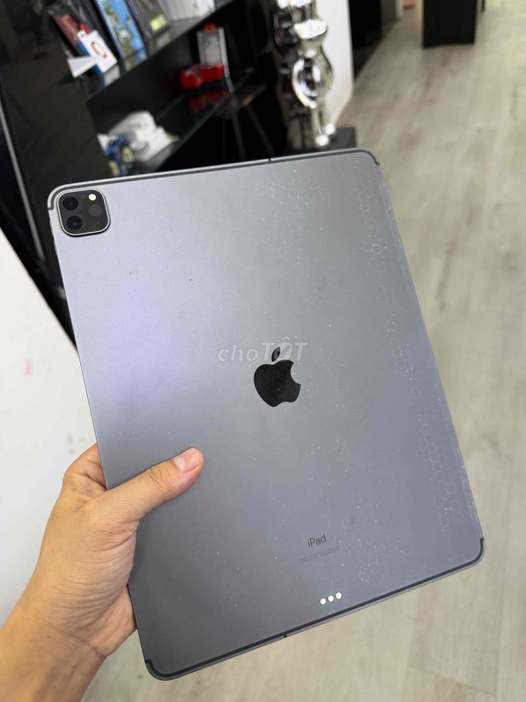 Apple iPad Pro 12.9 2020 5G 256GB Đen. Mua bán Máy tính bảng tại Quận 5 Tp Hồ Chí Minh được đăng bởi Phan Kim Long hình 1