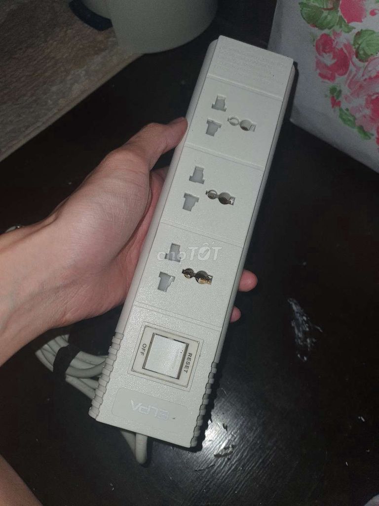 Ổ cắm điện ELPA Xám Chống quá tải. Mua bán Nội thất, đồ gia dụng khác tại Quận 4 Tp Hồ Chí Minh được đăng bởi Huỳnh Tấn Phát hình 1