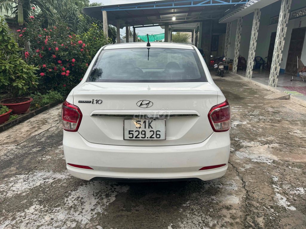 Hyundai Grand i10 2016 Sedan 1.2 Base - 82000 km