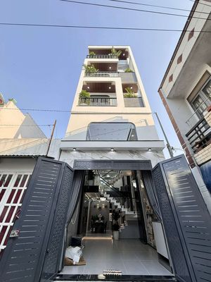 Townhouse 57 m² · 4 bed · Đường Lê Văn Khương
