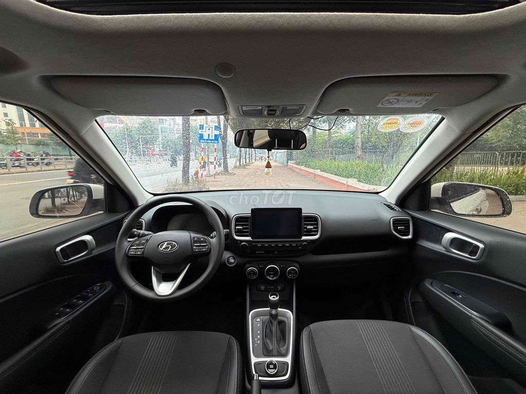 Hyundai Venue 2025 - 10000 km. Mua bán Ô tô tại Quận Nam Từ Liêm Hà Nội được đăng bởi Chính chủ hình 13