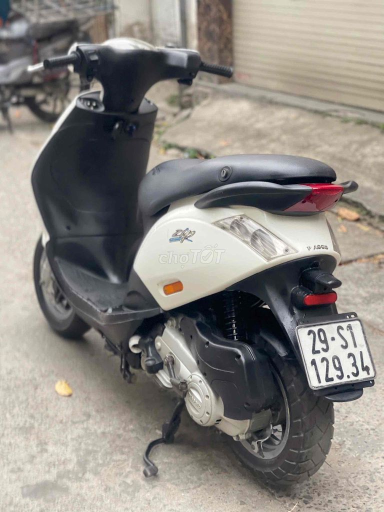 PIAGGIO ZIP 2018 xe đẹp máy zin, xe chính chủ. Mua bán Xe máy tại Quận Nam Từ Liêm Hà Nội được đăng bởi Lan Phương hình 4