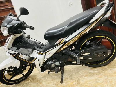 Xe Exciter màu trắng đen. Mua bán Xe máy tại Quận 3 Tp Hồ Chí Minh được đăng bởi Nguyen Quan