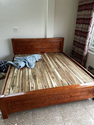 thanh lí giường đôi 1m8