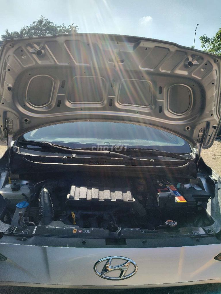 Hyundai Grand i10 Sedan 2021 1.2MT Bạc. Mua bán Ô tô tại Thành phố Thuận An Bình Dương được đăng bởi Ali Dương Phạm hình 8