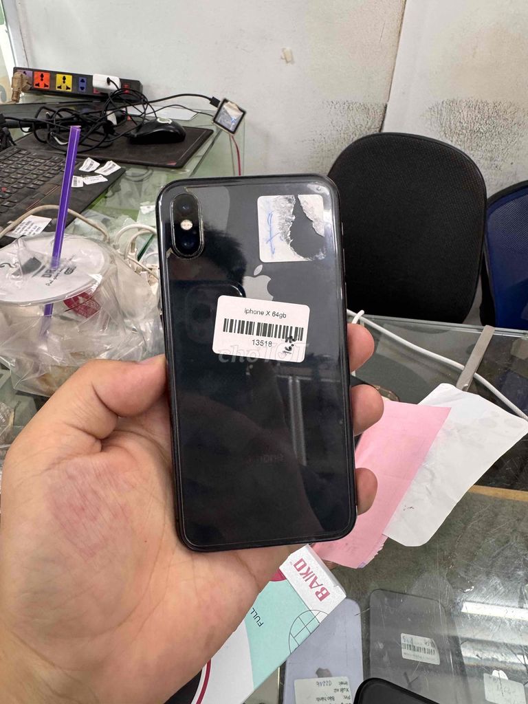 Apple iPhone X 64GB Đen. Mua bán Điện thoại tại Quận Đống Đa Hà Nội được đăng bởi  HT Mobie Trả góp nợ xáu bao duyệt hình 1