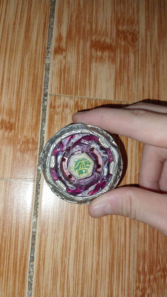 6 Con quay kim loại khác nhau