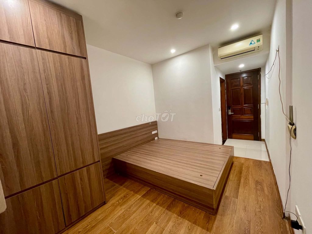 [Chính chủ] Phòng dưới 4tr vệ sinh kk ở luôn tại phố Quan Hoa 